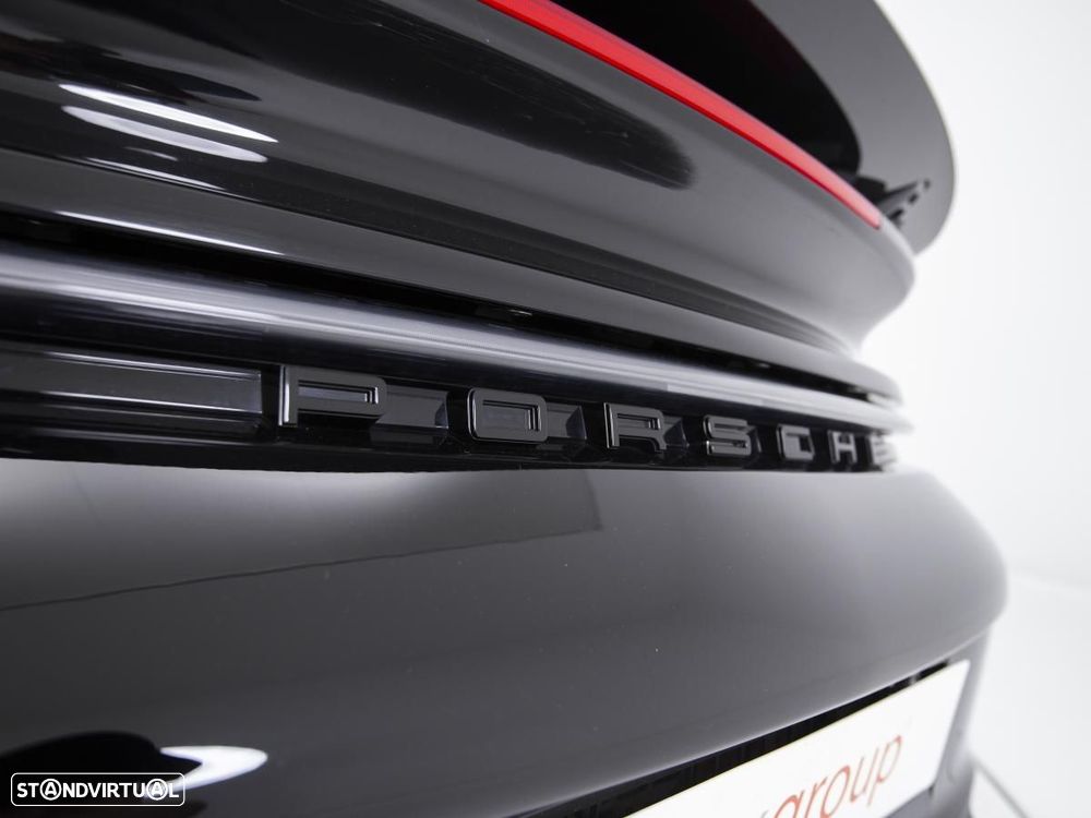 Porsche 911 (992) Turbo S - 7