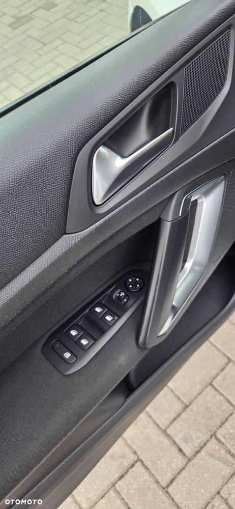 Peugeot 308 BlueHDi FAP 150 Stop & Start Allure - 24