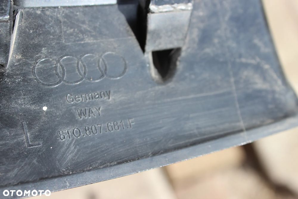 KRATKA ZDERZAKA LEWA AUDI RS5 8T 8T0807681F 2013 - 23