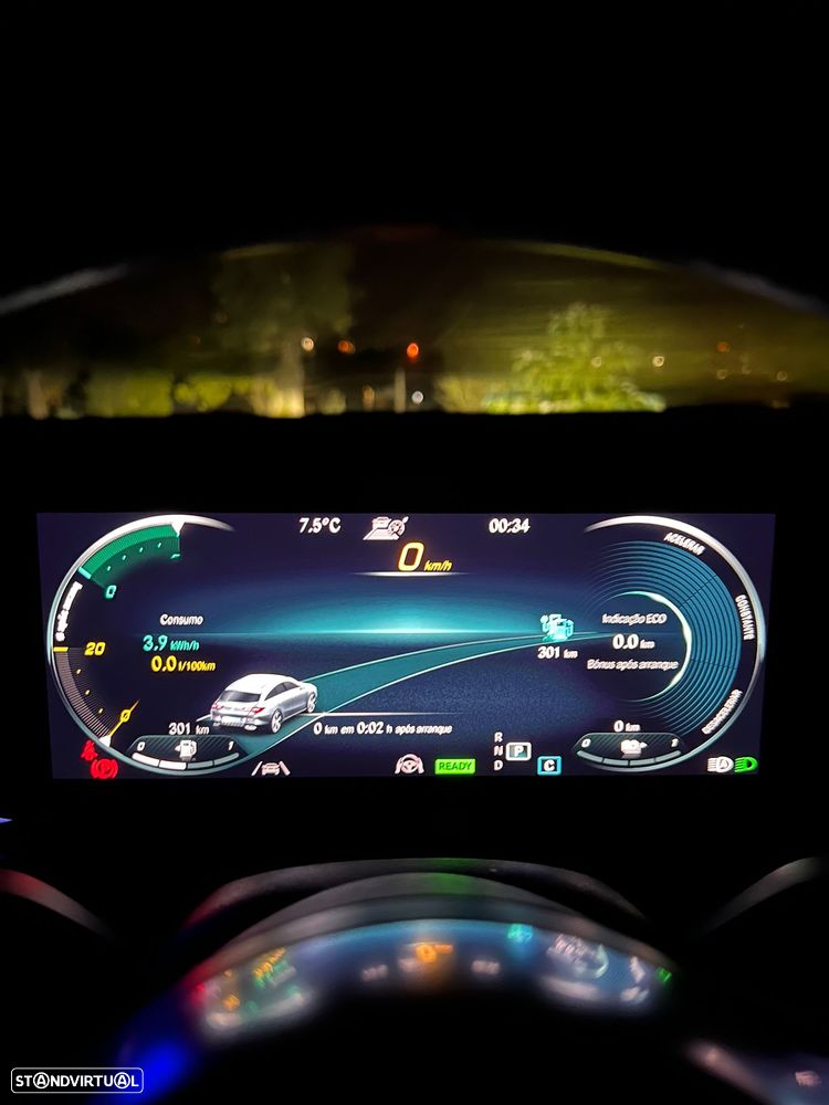 Mercedes-Benz CLA 250 e Shooting Brake 8G-DCT AMG Line - 31