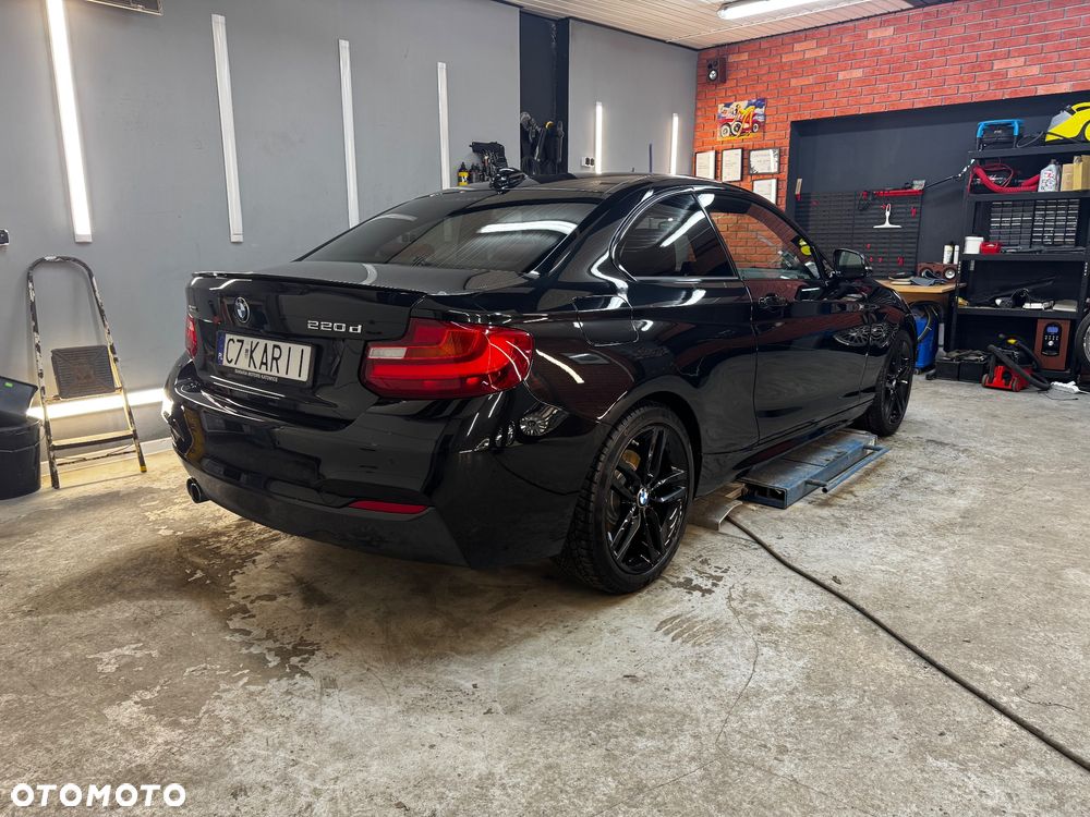 BMW Seria 2 220d xDrive M Sport - 11