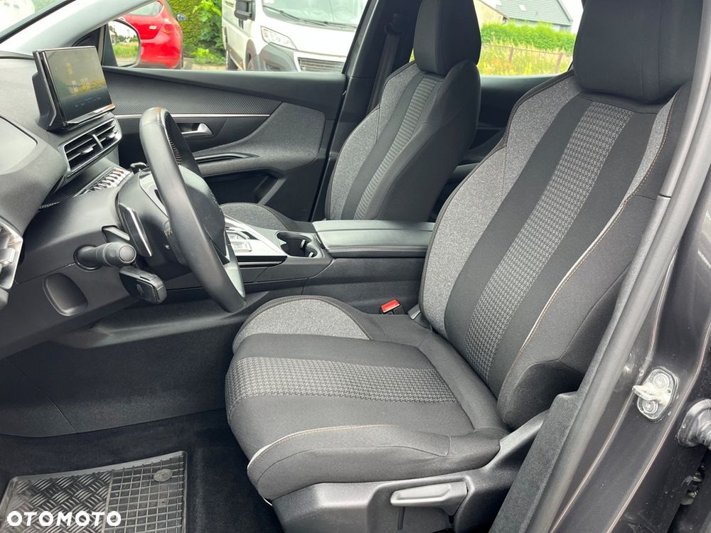 Peugeot 3008 - 11