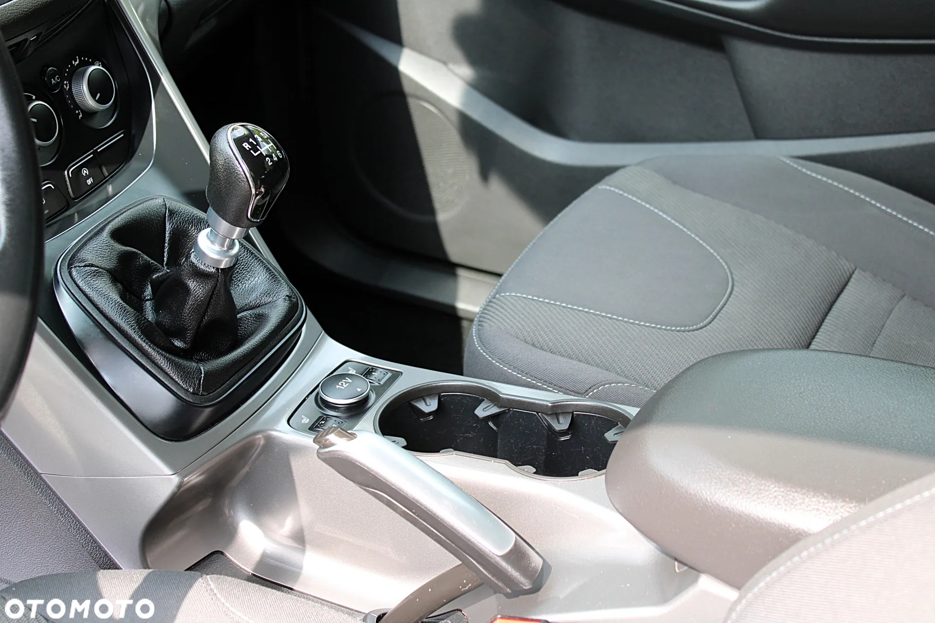 Ford Kuga - 17