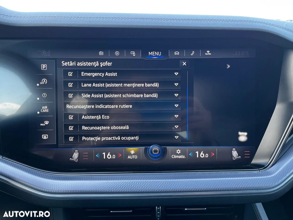 Volkswagen Touareg V6 TDI 4MOTION R-Line - 26