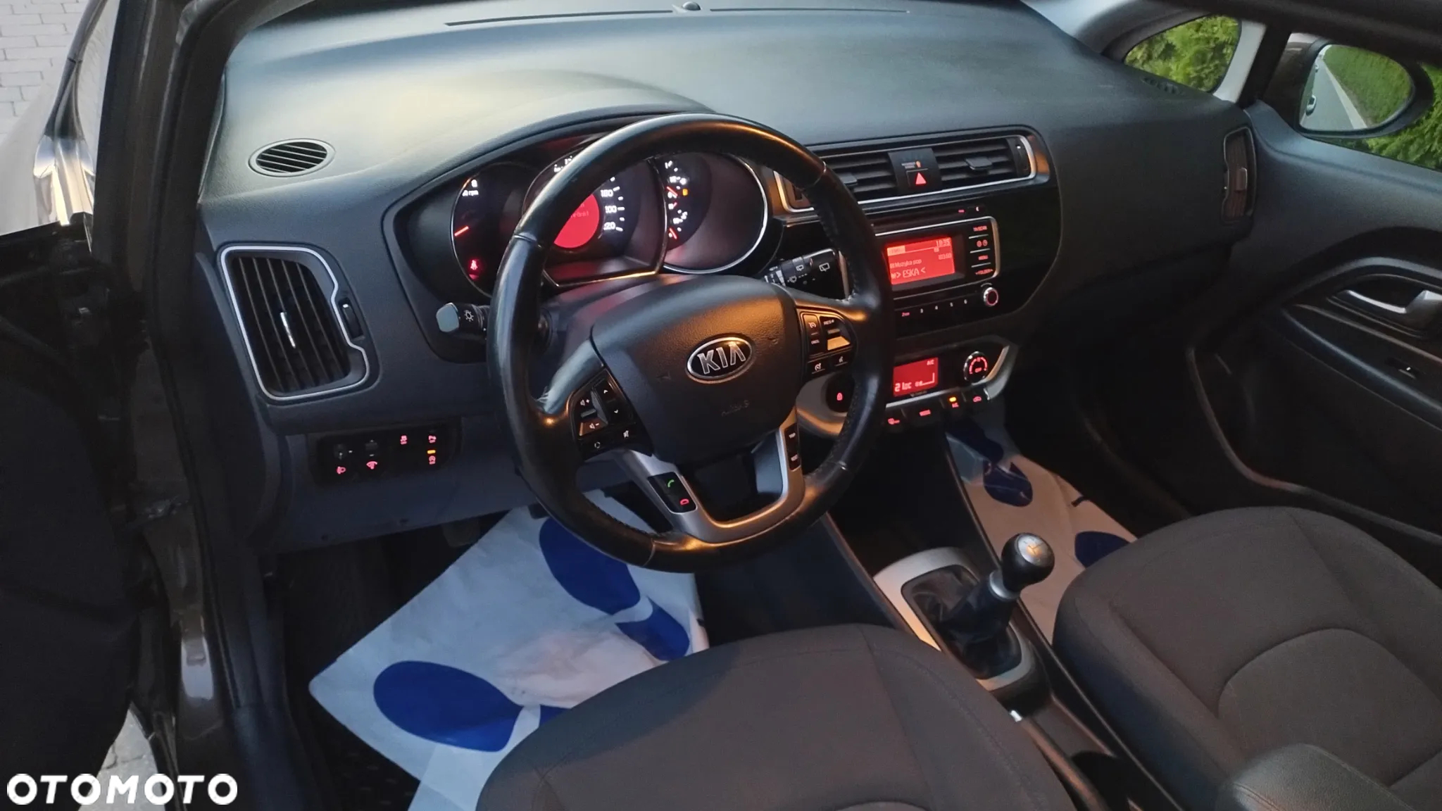 Kia Rio - 20
