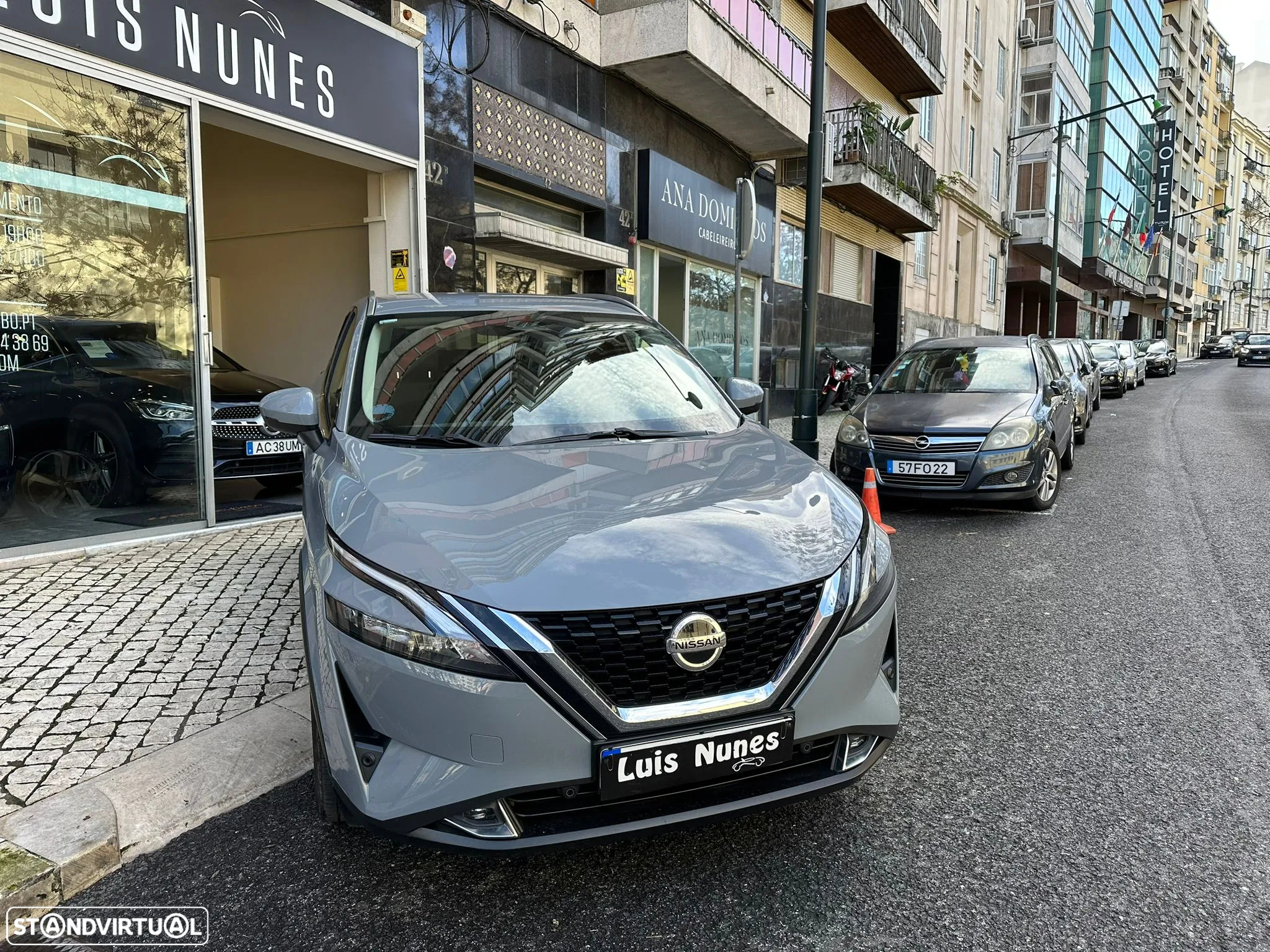 Nissan Qashqai 1.3 DIG-T N-Connecta Xtronic - 4