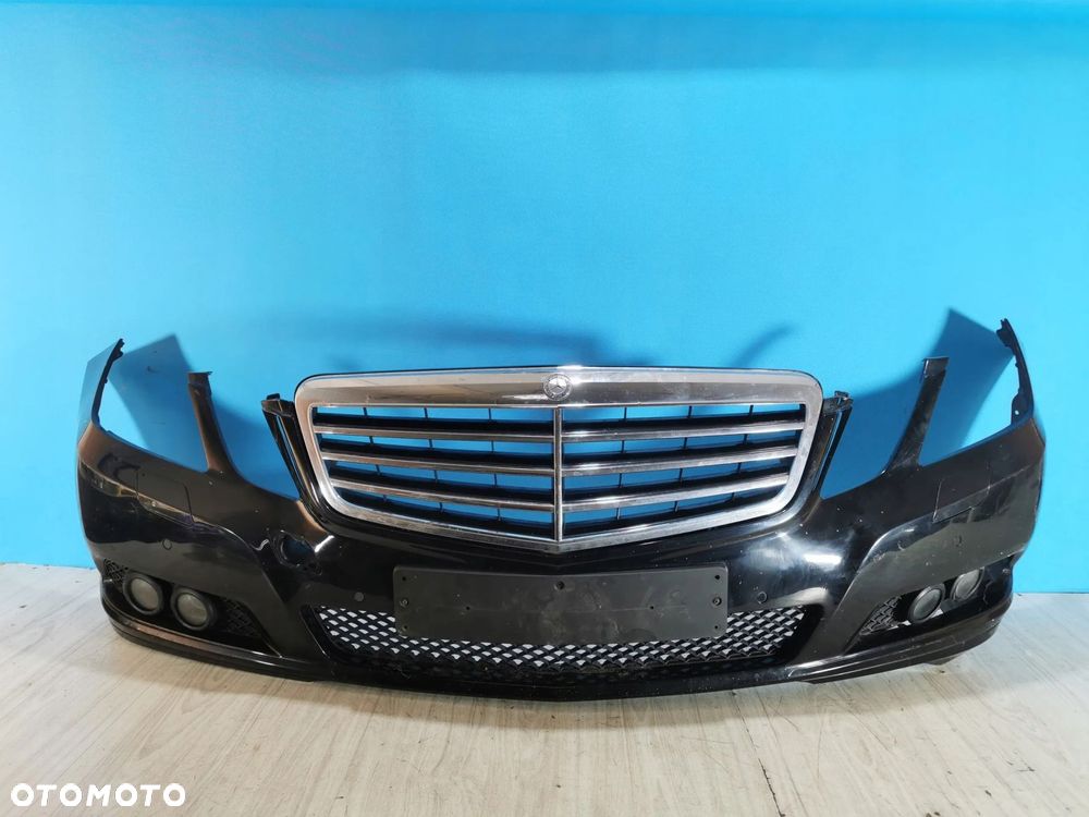 Mercedes E-Klasa W212 09/13 zderzak grill przód PDC spryski 040 - 1