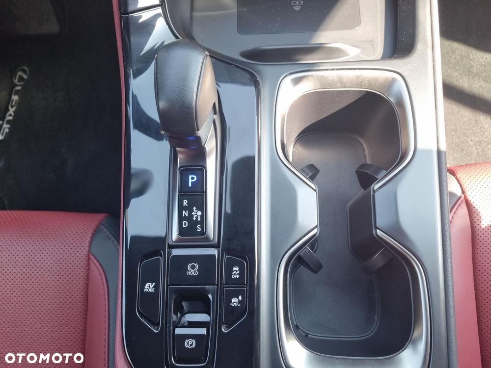 Lexus NX 350h Business AWD - 21