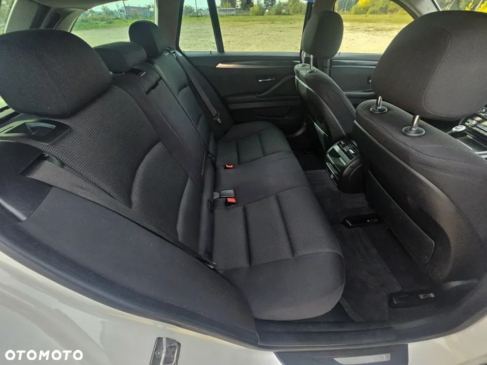 BMW Seria 5 - 35