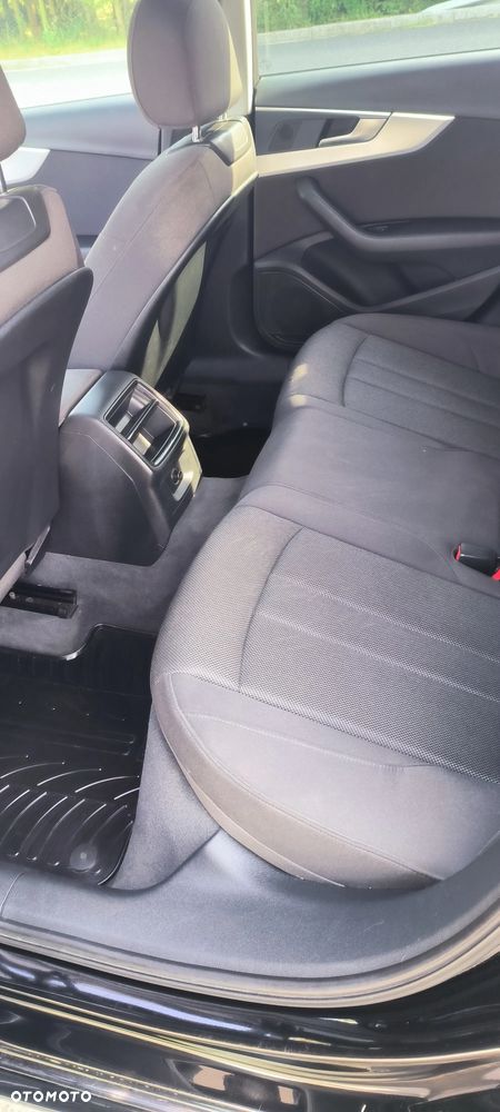 Audi A4 Avant 2.0 TDI - 6