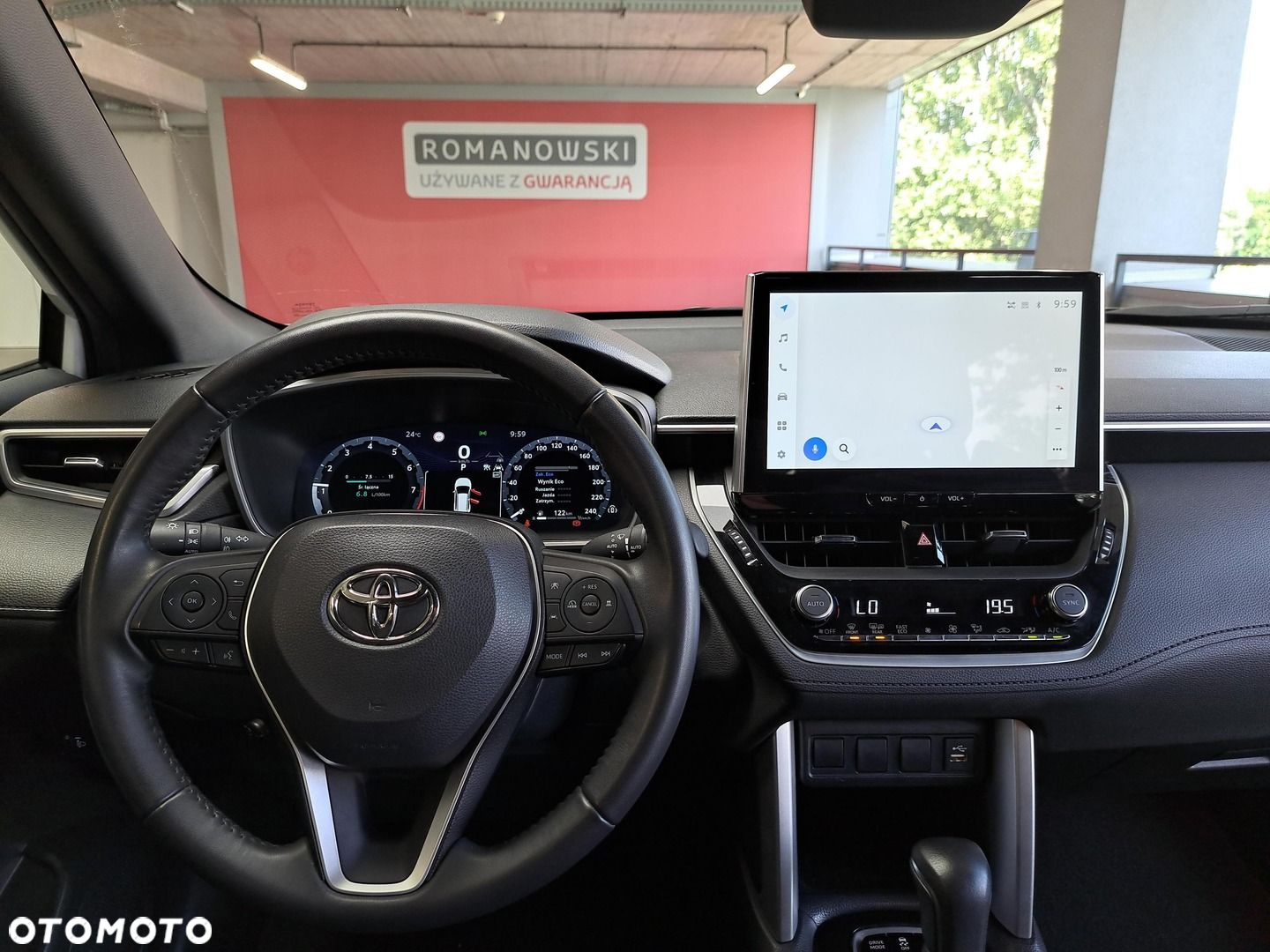 Toyota Corolla Cross - 12