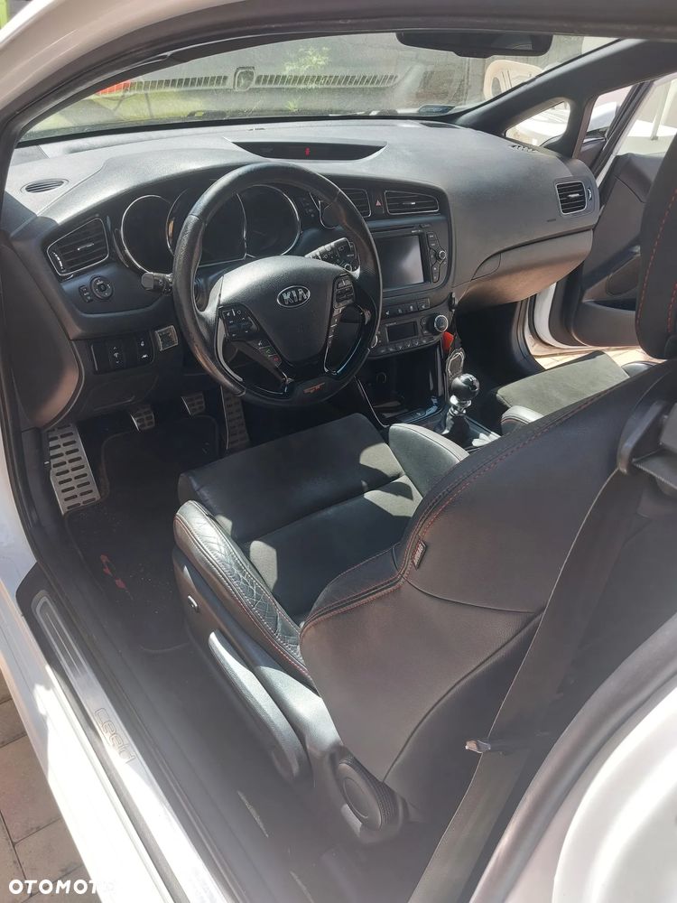 Kia ProCeed 1.6 T-GDI GT XL - 5
