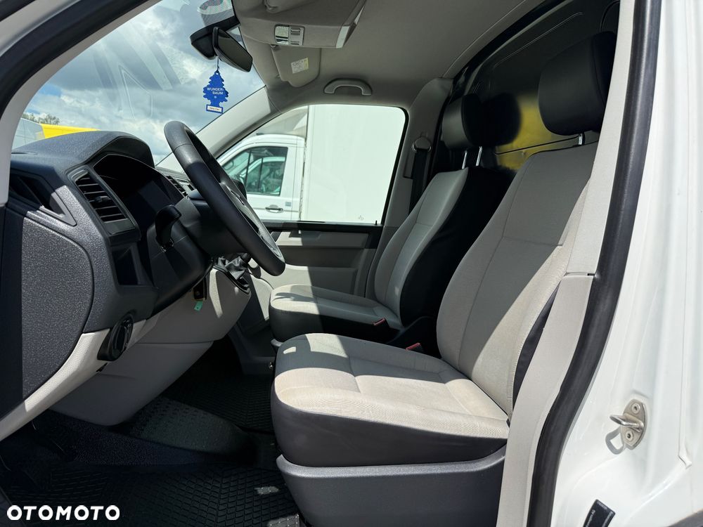 Volkswagen Transporter T6/150KM/Klima/Nawigacja/Full LED reflektory/Kamera cofania/2500kg na haku - 15