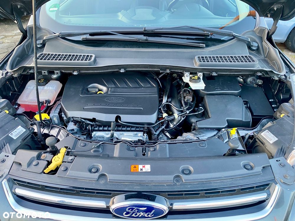 Ford Kuga 1.5 EcoBoost 2x4 Titanium - 23