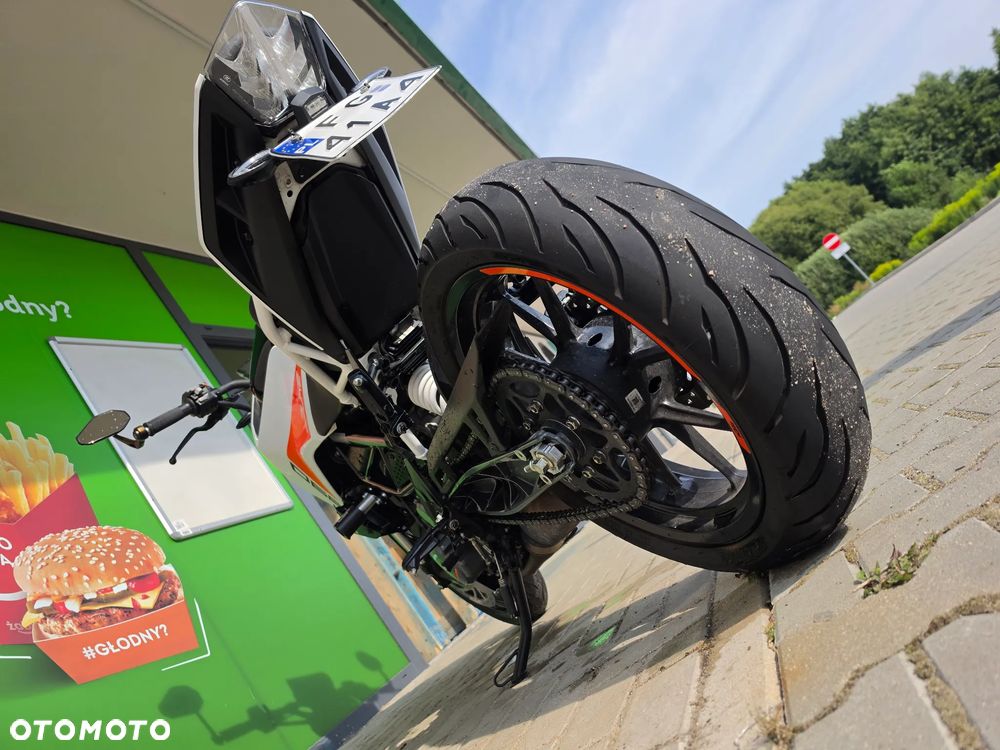 KTM Duke 390 - 4