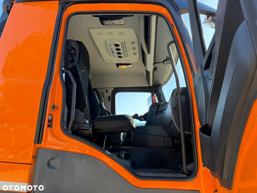 Mercedes-Benz Arocs 3242 - 24