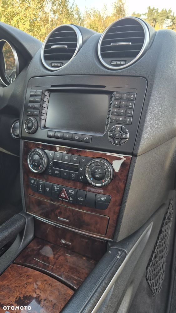 Mercedes-Benz ML 500 4-Matic - 14