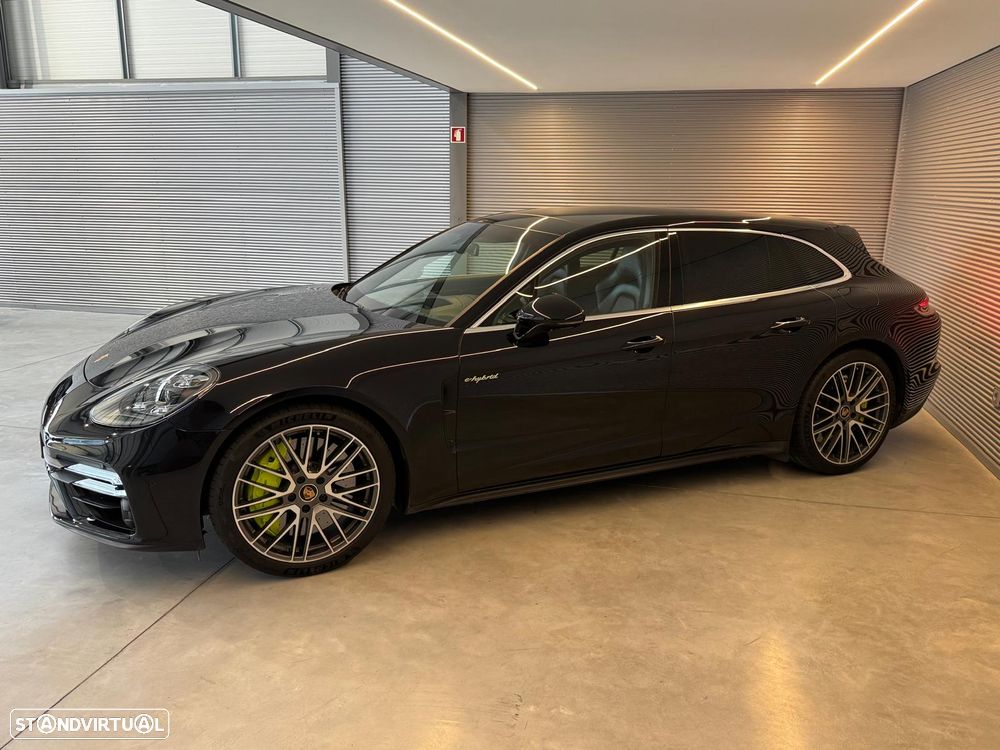 Porsche Panamera Sport Turismo Turbo S E-Hybrid - 2