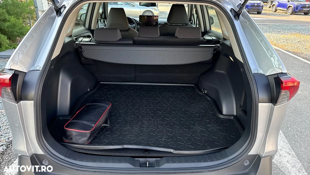 Toyota RAV4 - 13