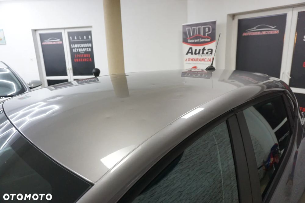 Renault Clio 1.2 16V 75 Expression - 12