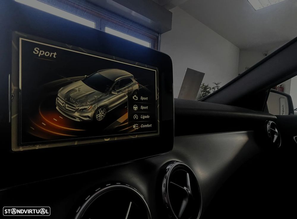 Mercedes-Benz GLA 180 d AMG Line - 11