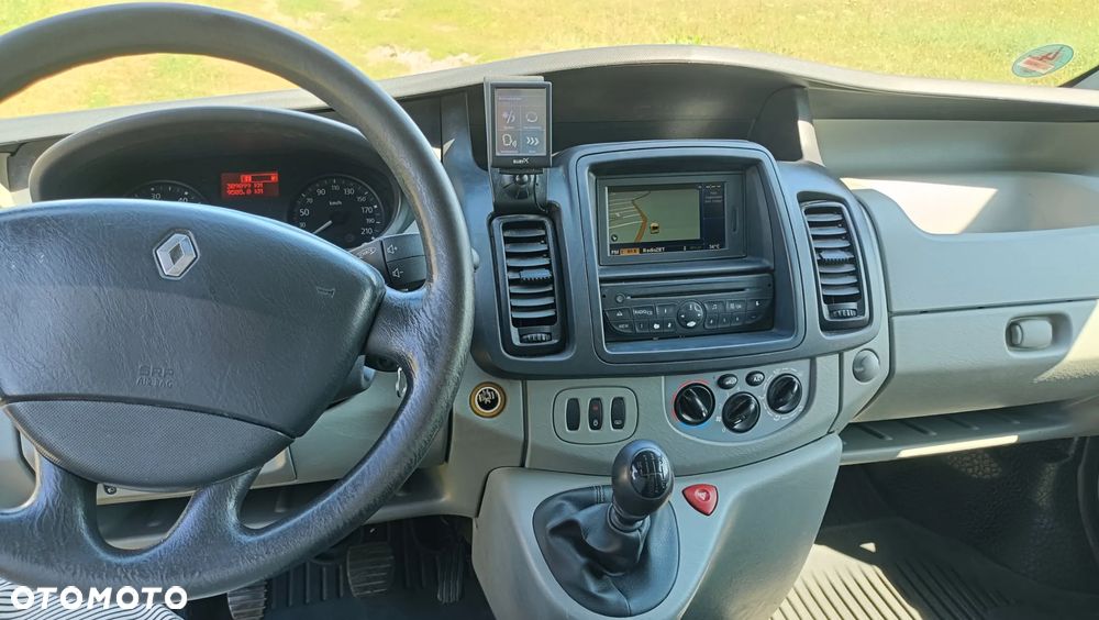 Renault Trafic - 15
