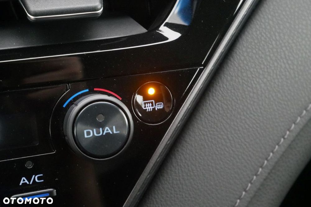 Toyota Camry 2.5 Hybrid Comfort CVT - 22