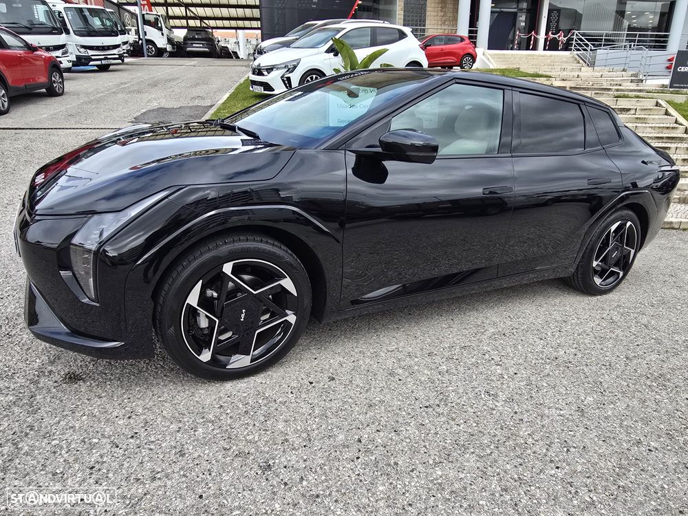 Kia EV4 81.4 kWh GT-Line - 9