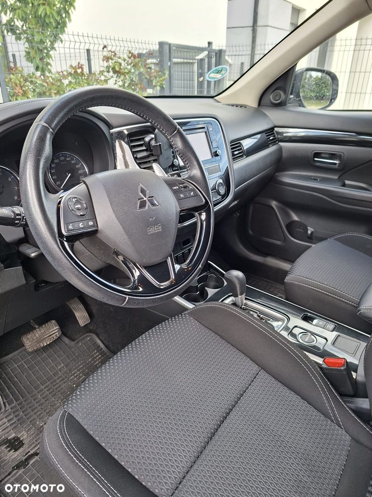 Mitsubishi Outlander 2.0 Intense Comfort 4WD CVT - 8