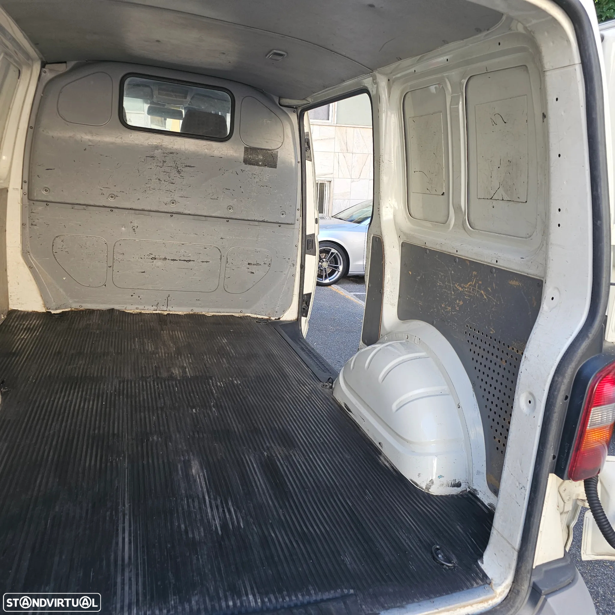 VW Transporter 2.5 TDI A/C - 20