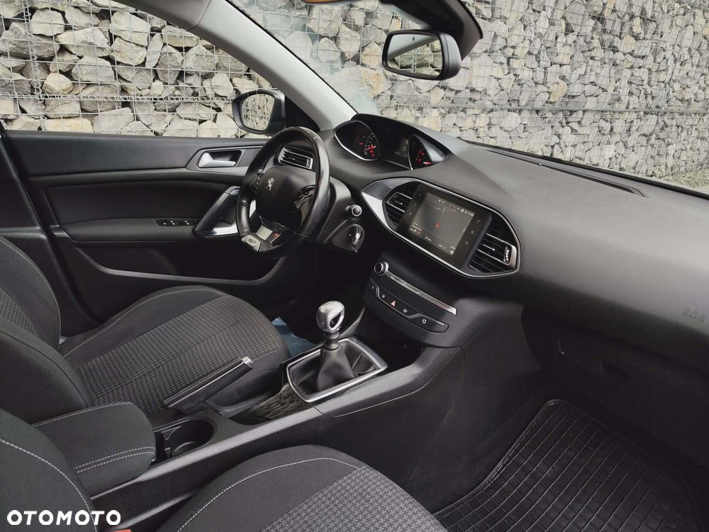 Peugeot 308 BlueHDi FAP 130 Stop & Start Allure - 6