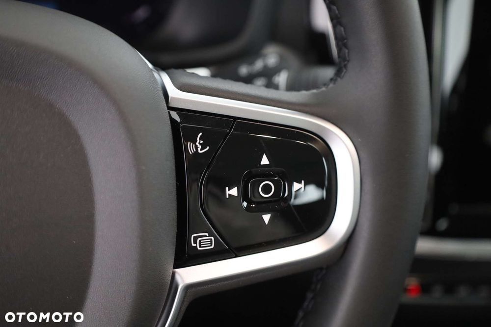 Volvo V60 B4 B Plus Dark - 16