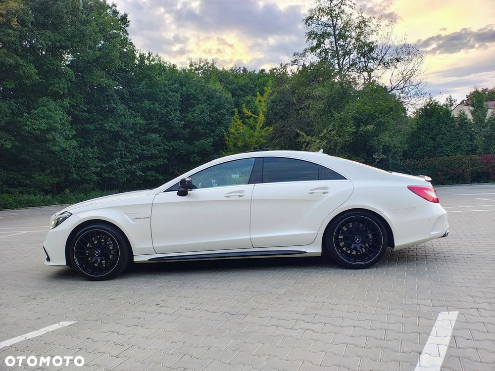 Mercedes-Benz CLS 63 AMG 4-Matic - 12