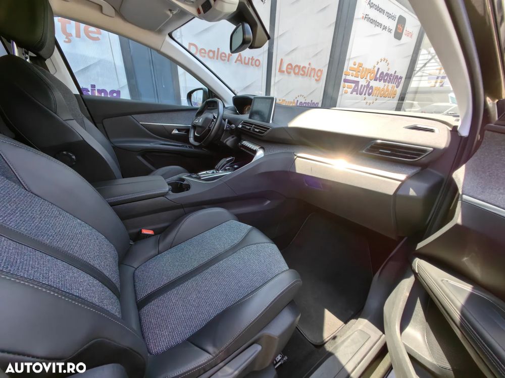 Peugeot 5008 PureTech 130 Stop & Start GPF EAT8 Allure Business-Paket - 21