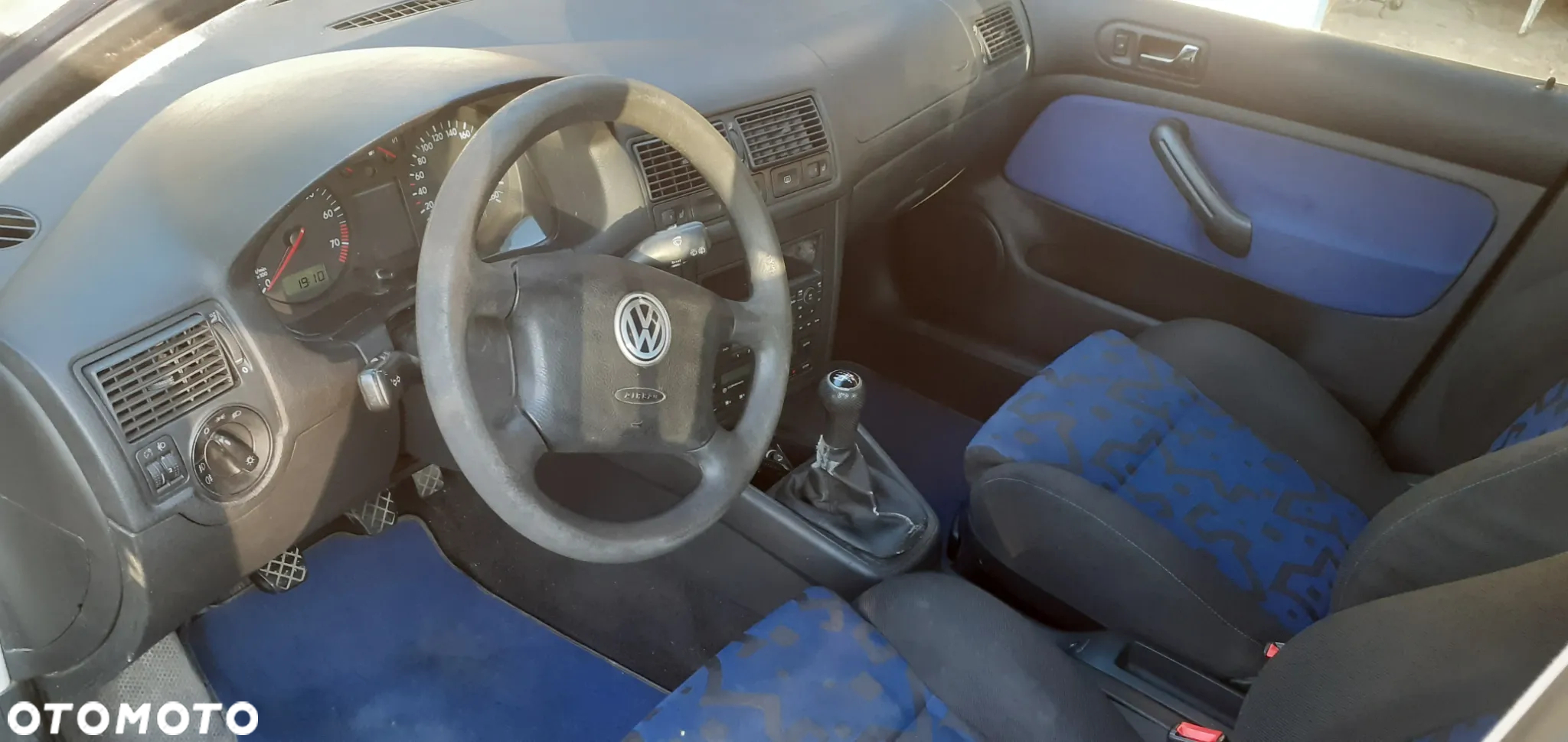 Volkswagen Golf IV 1.6 Comfortline - 2