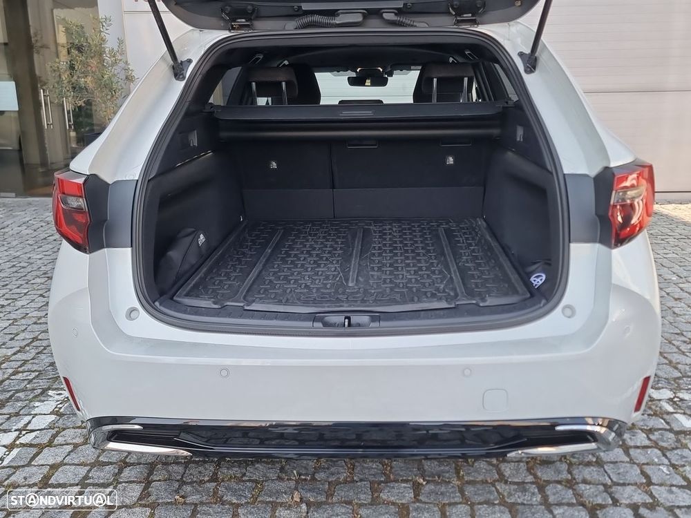 Toyota Corolla Touring Sports 1.8 Hybrid Comfort Plus - 10