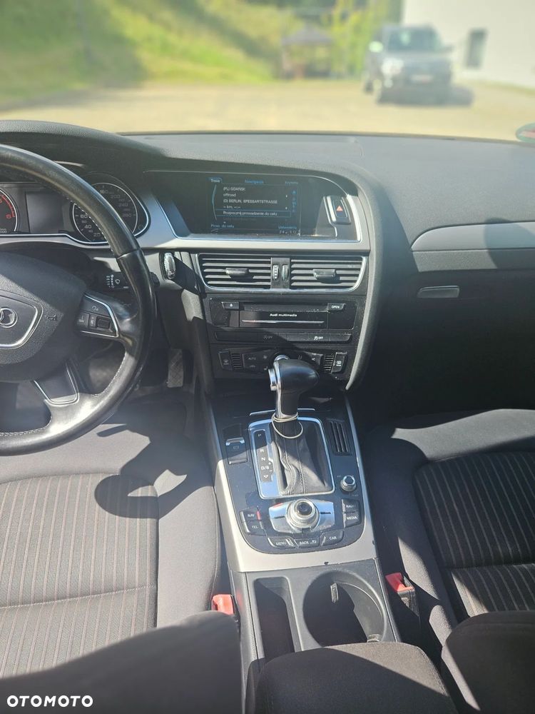 Audi A4 Limousine - 21