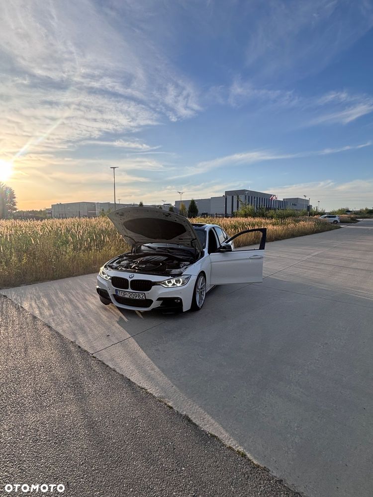BMW Seria 3 335i xDrive Sport Line - 10