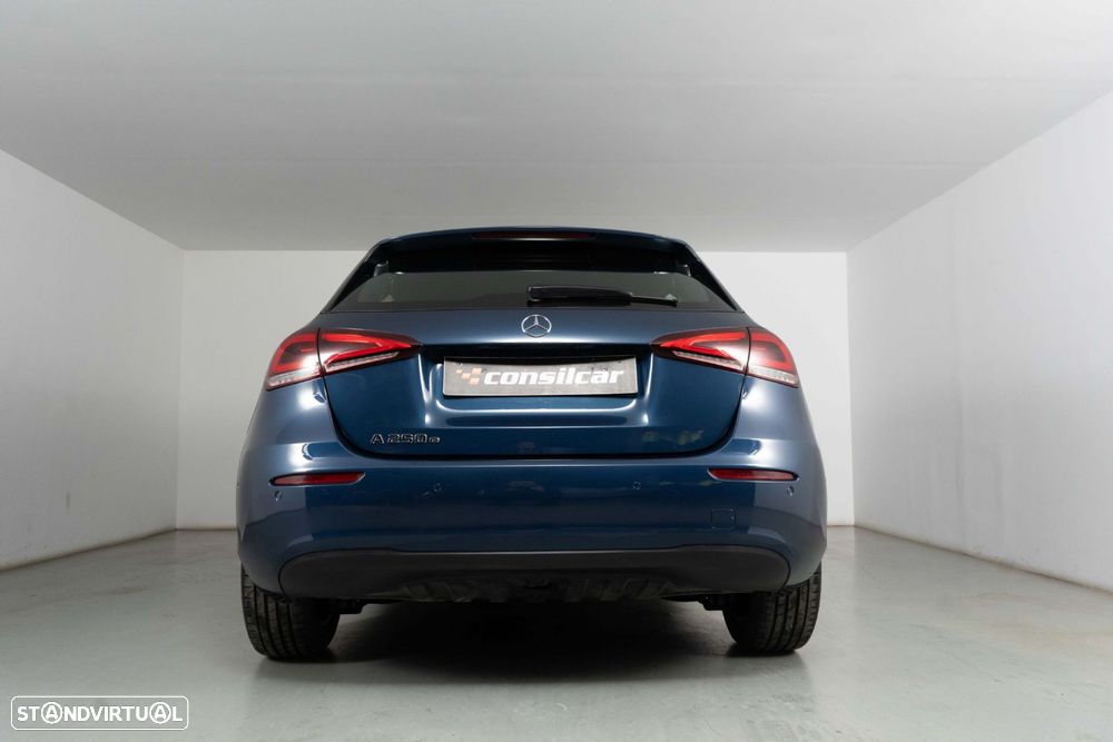 Mercedes-Benz A 250 e Progressive - 5