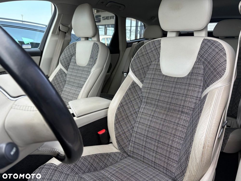 Volvo XC 60 - 13