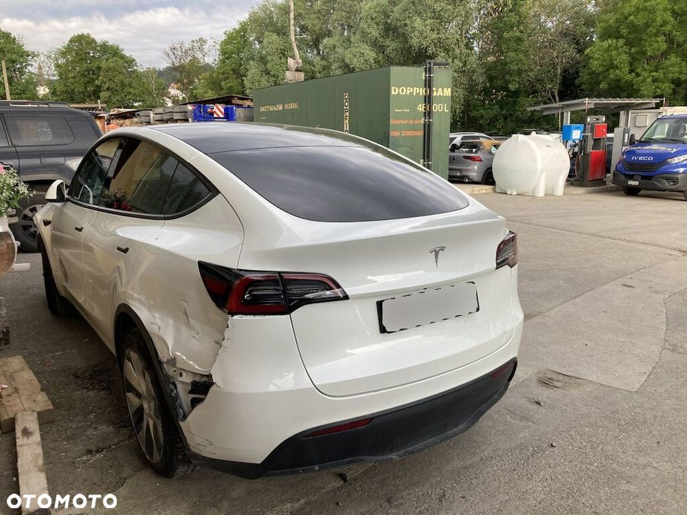 Tesla Model Y Standard - 7