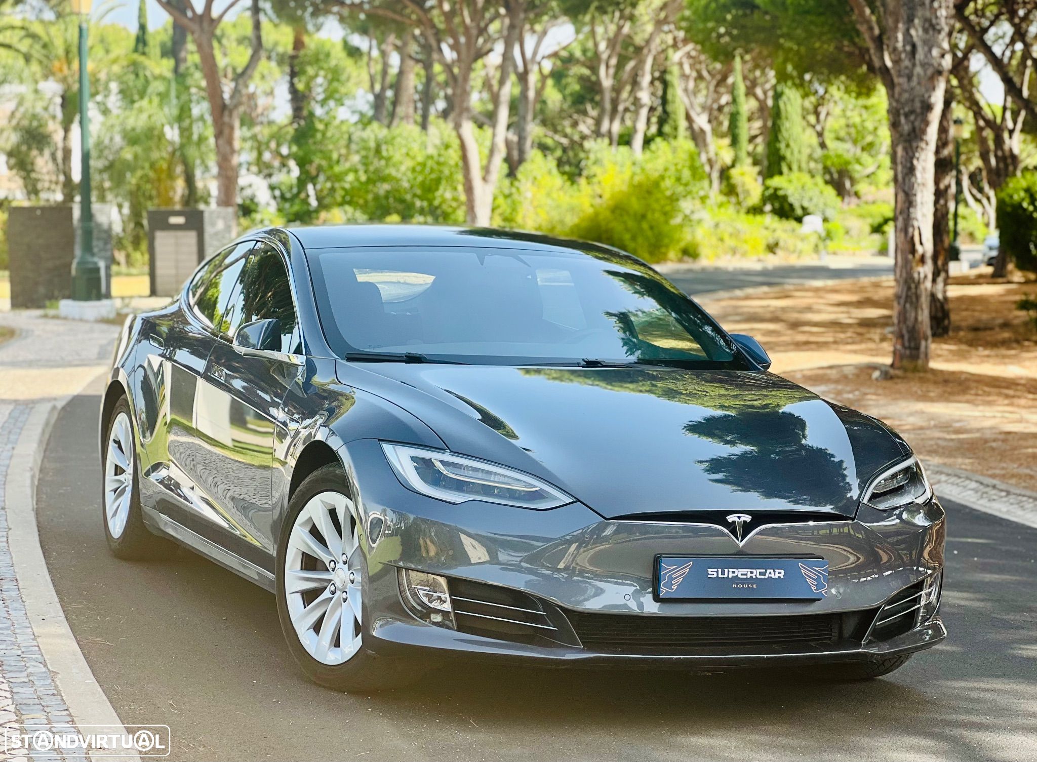 Tesla Model S Long Range - 1