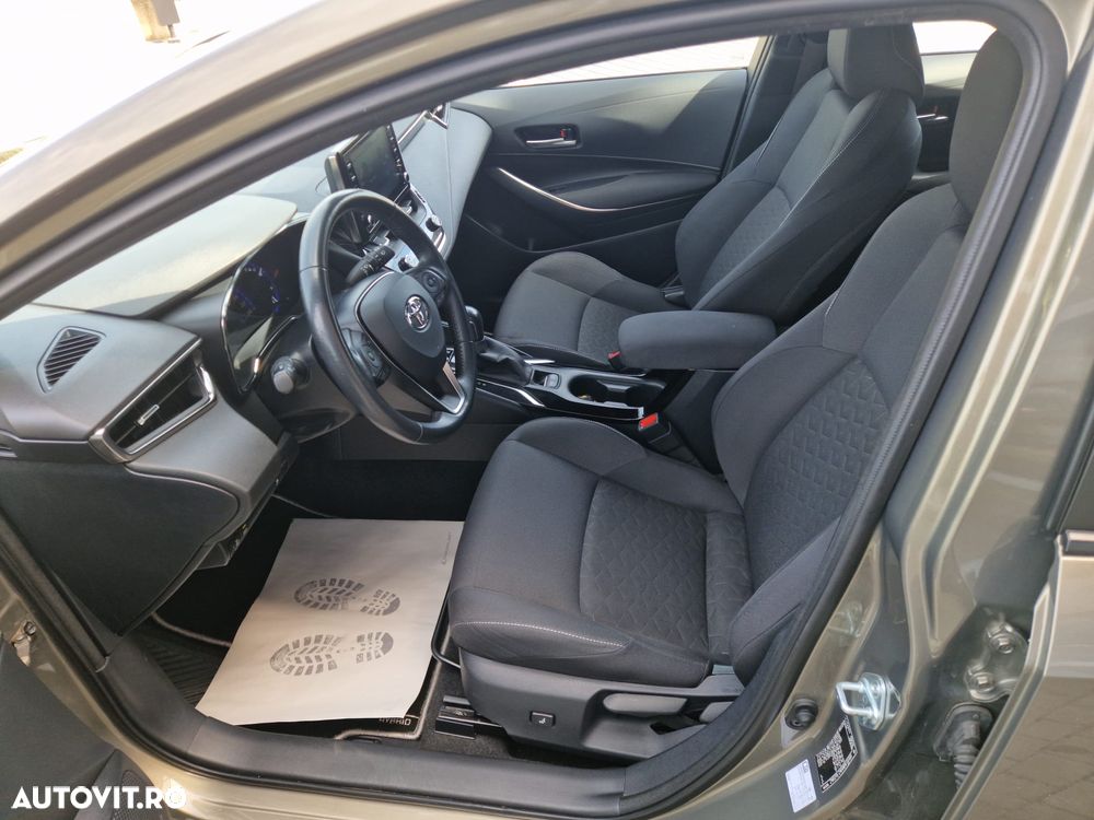 Toyota Corolla 1.8 HSD Business - 10