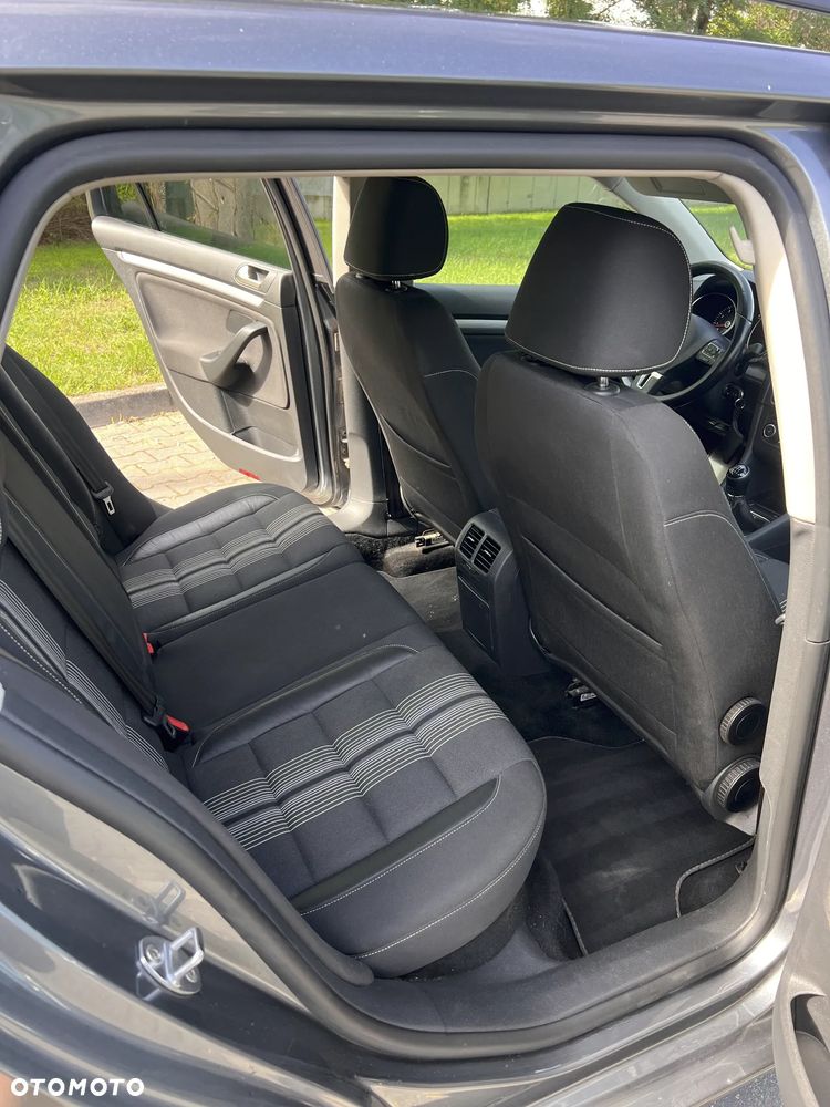 Volkswagen Golf - 25