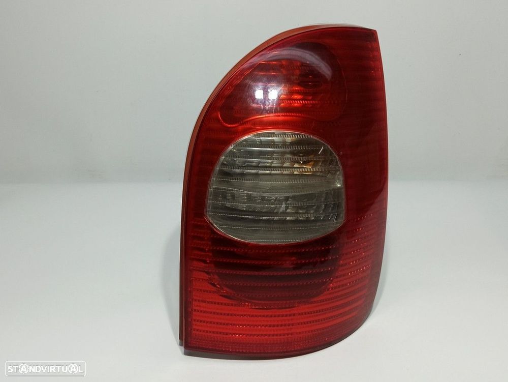 FAROLIM TRASEIRO DIREITO CITROEN XSARA PICASSO 1.8 16V EXCLUSIVE - 1