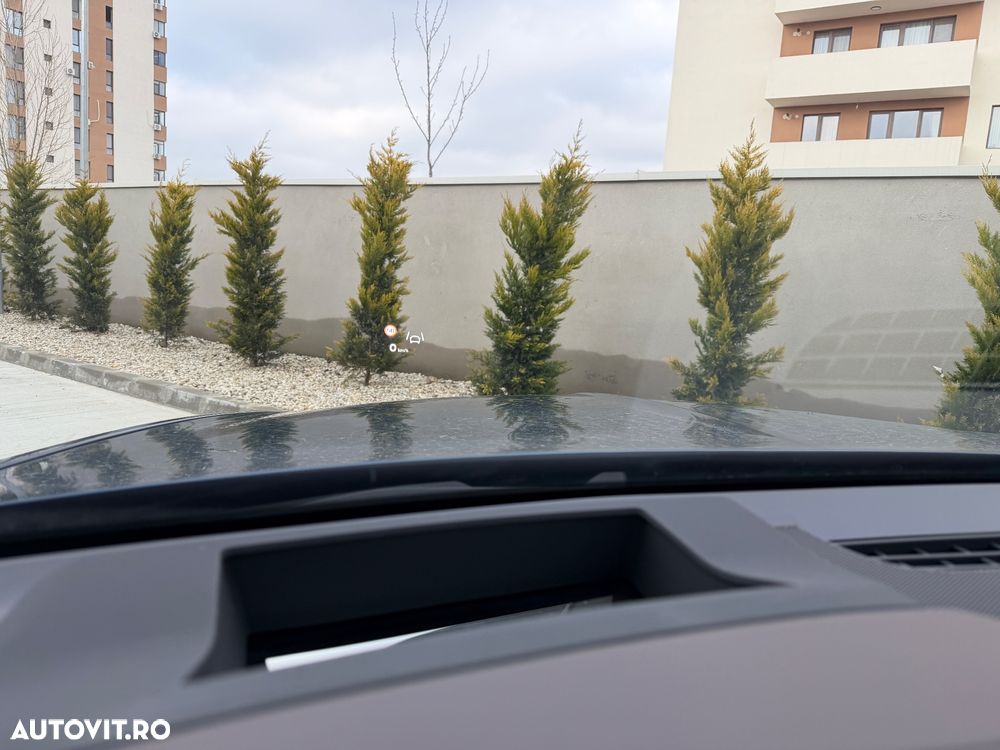 Bentley Bentayga - 36