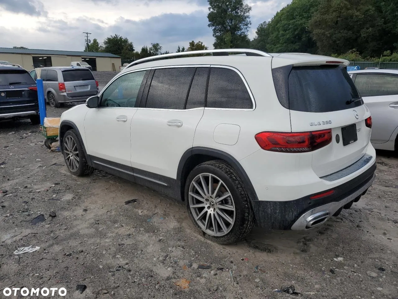 Mercedes-Benz GLB 250 8G-DCT - 4