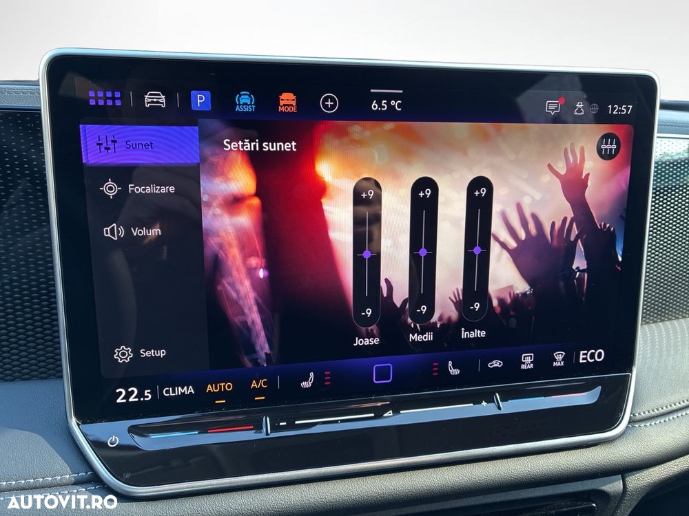 Volkswagen Tiguan - 30