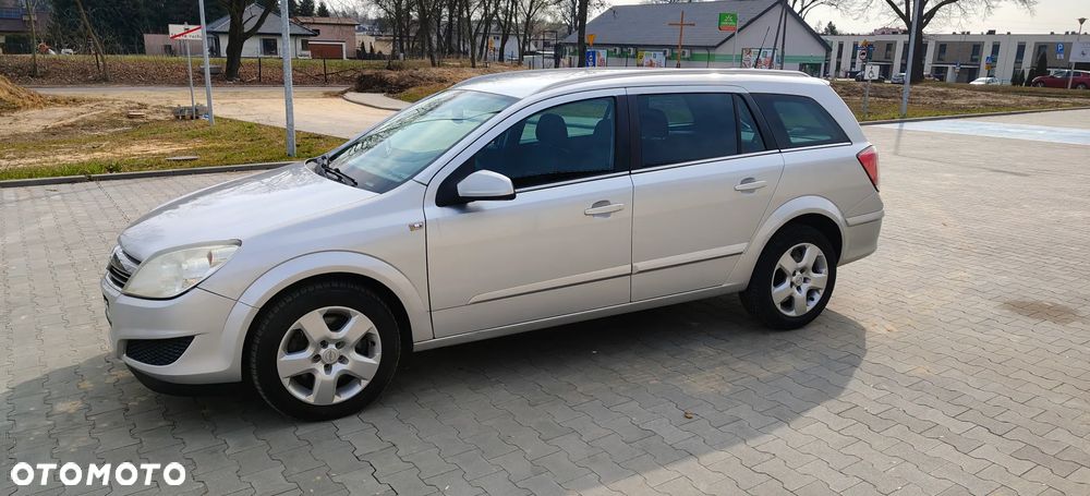 Opel Astra 1.9 CDTI Cosmo - 5