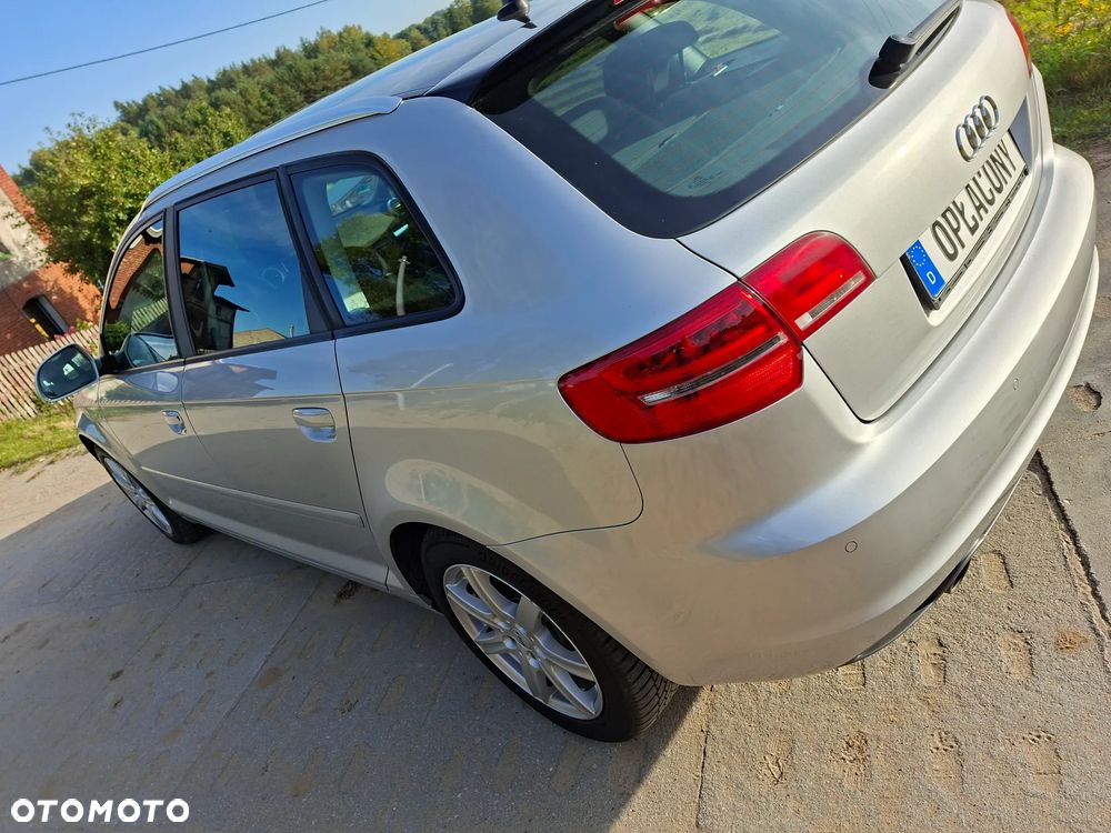 Audi A3 Sportback 1.6 TDI DPF S line Sportpaket - 32